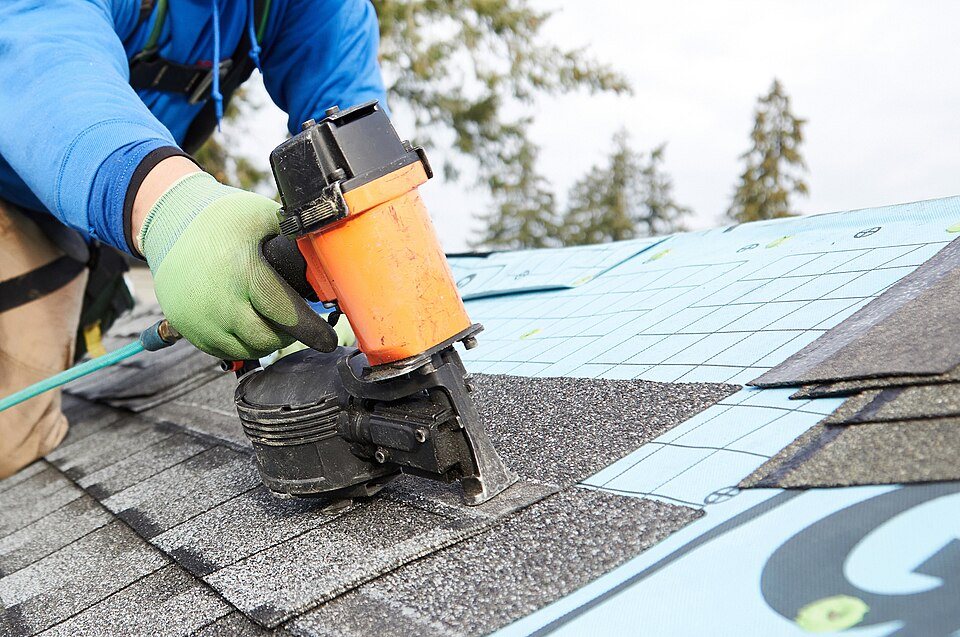 Stock photo representing roofers
